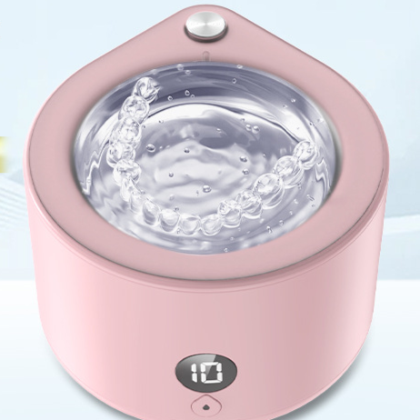Livapur ultrasonic retainer cleaner packaging flat lay